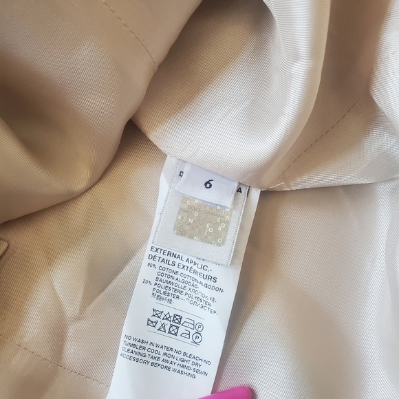 Dolce and Gabbana Hyacinth dress with crochet trim. - Picture 8 of 8